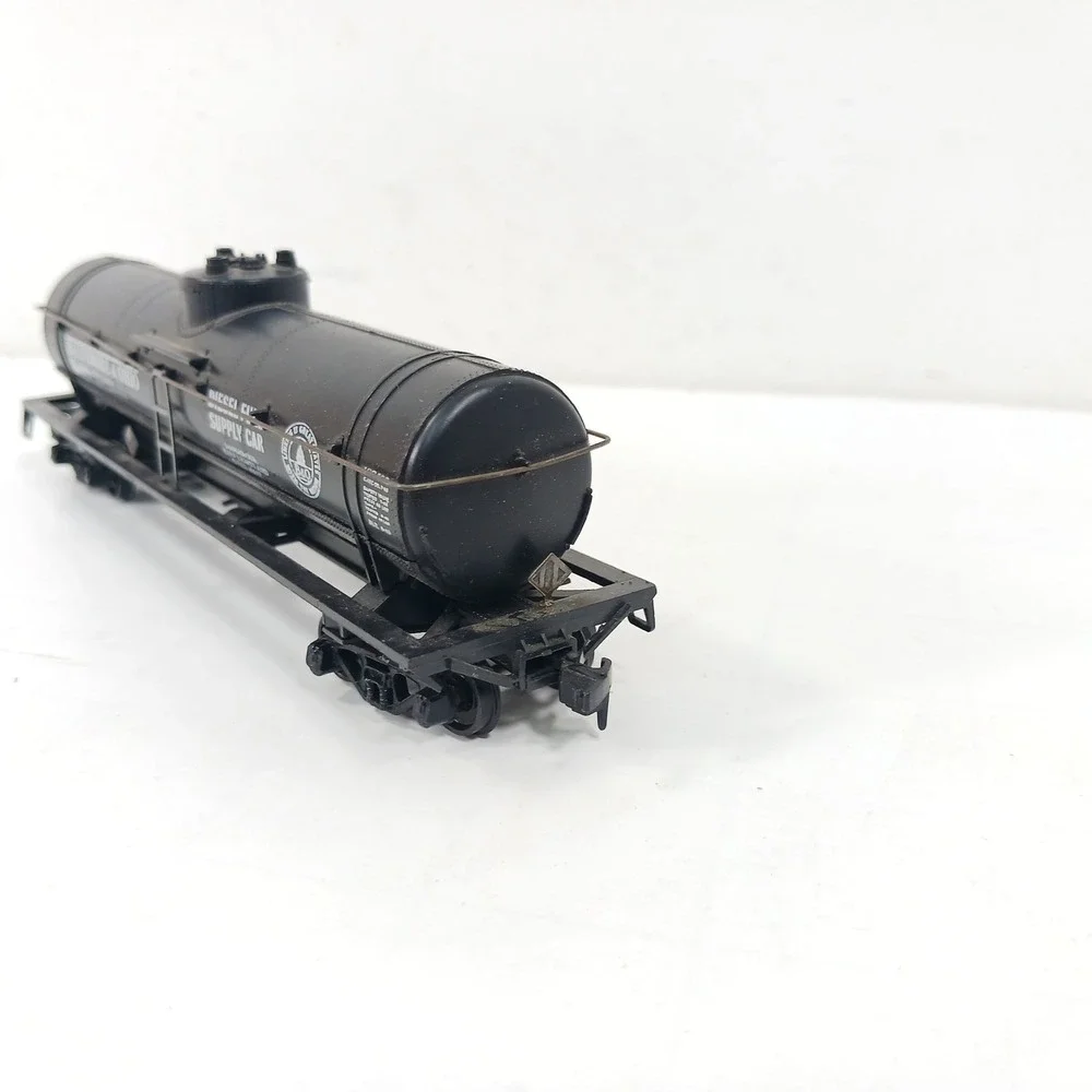 Athearn 1577 Baltimore & Ohio 40 Ft Single Dome Tank Car HO Scale Black B&O X409